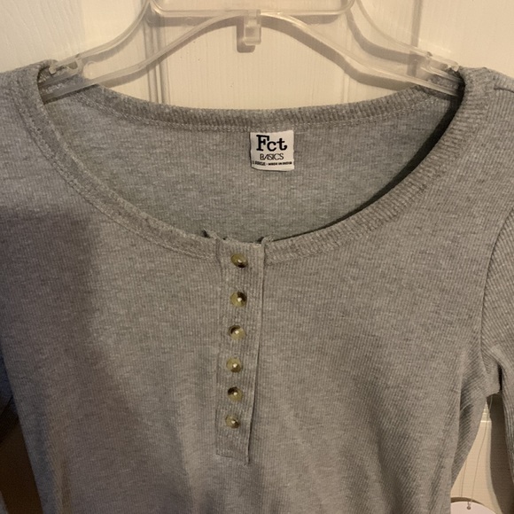 Long sleeve tee - Picture 2 of 2